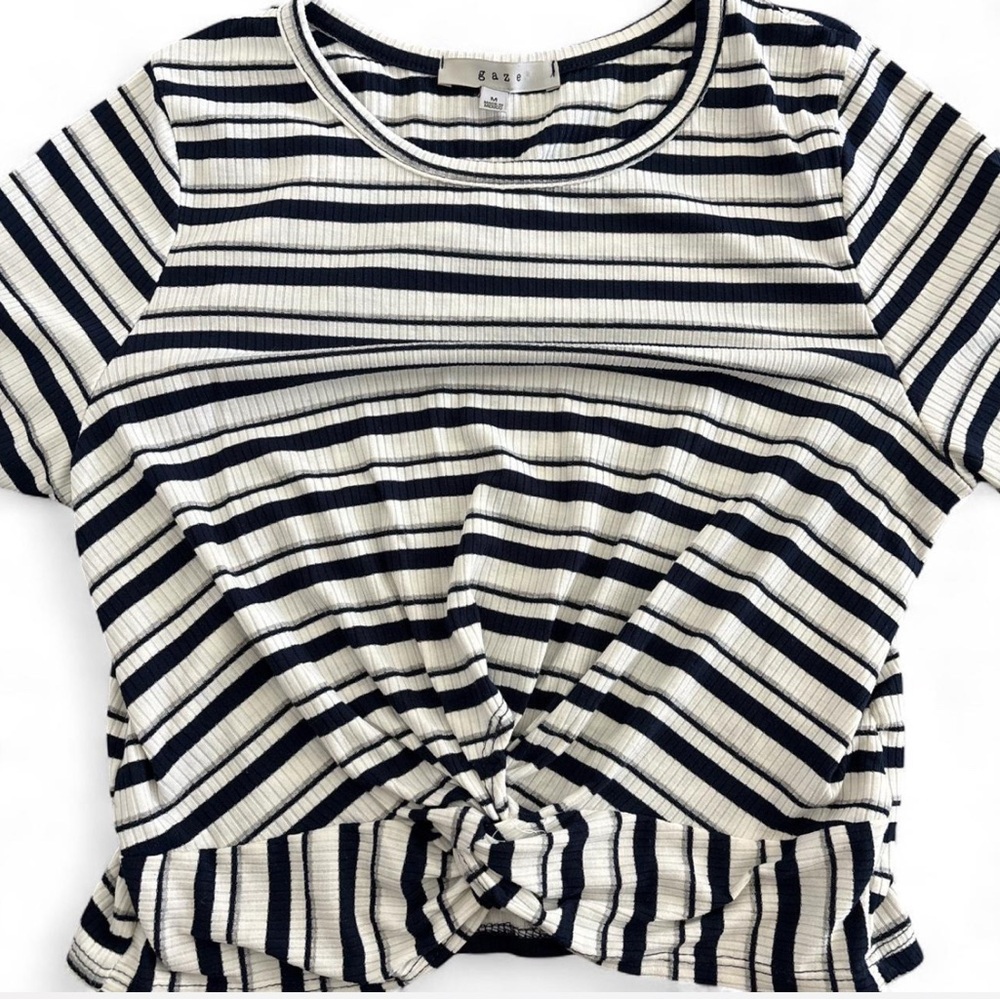 Gaze Striped navy and white crop top